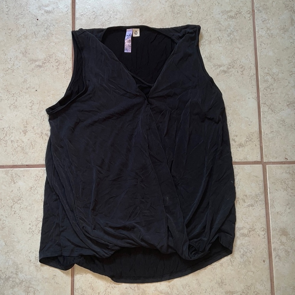 Francesca’s size M top